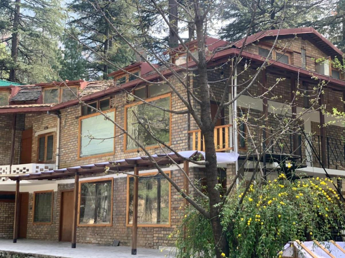 The Alpine Guest House Kasol Esterno foto