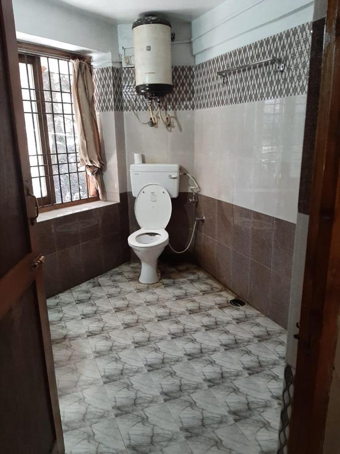 The Alpine Guest House Kasol Esterno foto